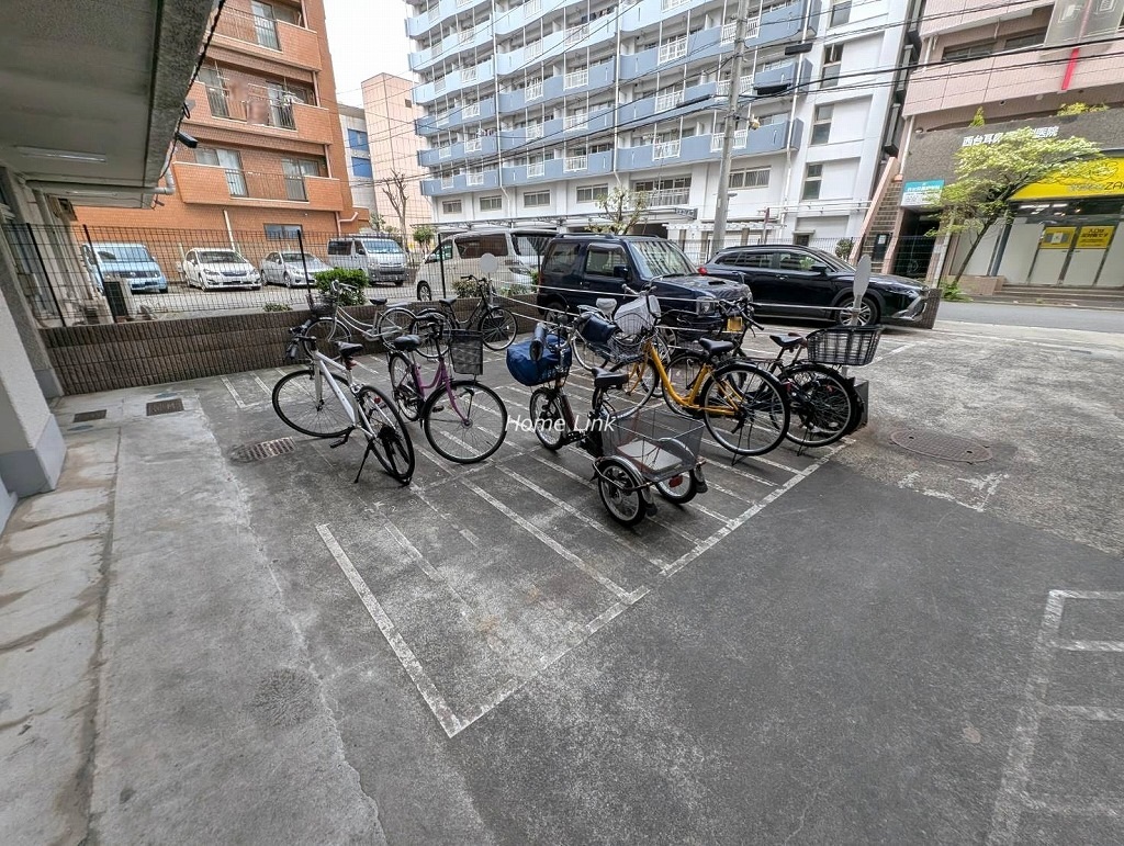 高島平グロリアハイツ　駐輪場